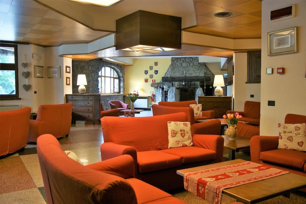 Ih Mont Blanc Hotel 4*