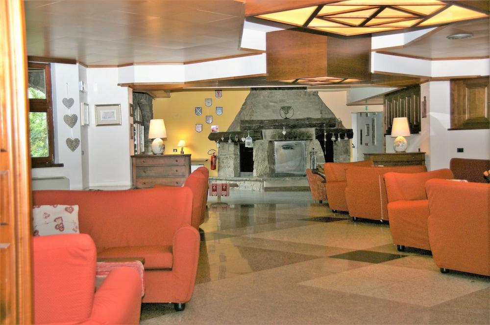 Hotel Ih Mont Blanc 4*