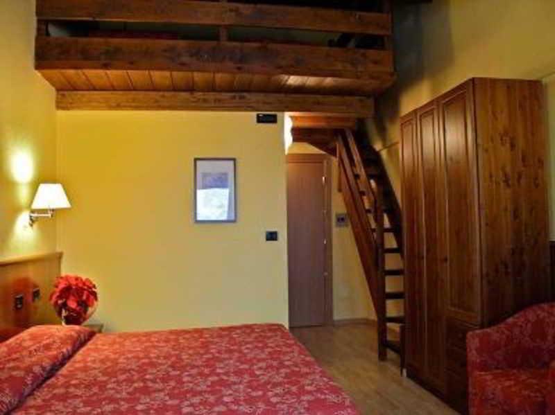 Ih Mont Blanc Hotel 4*